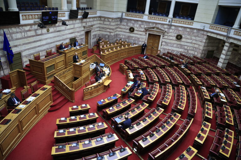 [375678] ΣΥΖΗΤΗΣΗ ΣΤΗΝ ΟΛΟΜΕΛΕΙΑ ΤΗΣ ΒΟΥΛΗΣ ΝΟΜΟΣΧΕΔΙΟΥ ΤΟΥ ΥΠΟΥΡΓΕΙΟΥ ΕΘΝΙΚΗΣ ΟΙΚΟΝΟΜΙΑΣ ΚΑΙ ΟΙΚΟΝΟΜΙΚΩΝ (ΓΙΩΡΓΟΣ ΚΟΝΤΑΡΙΝΗΣ/eurokinissi)